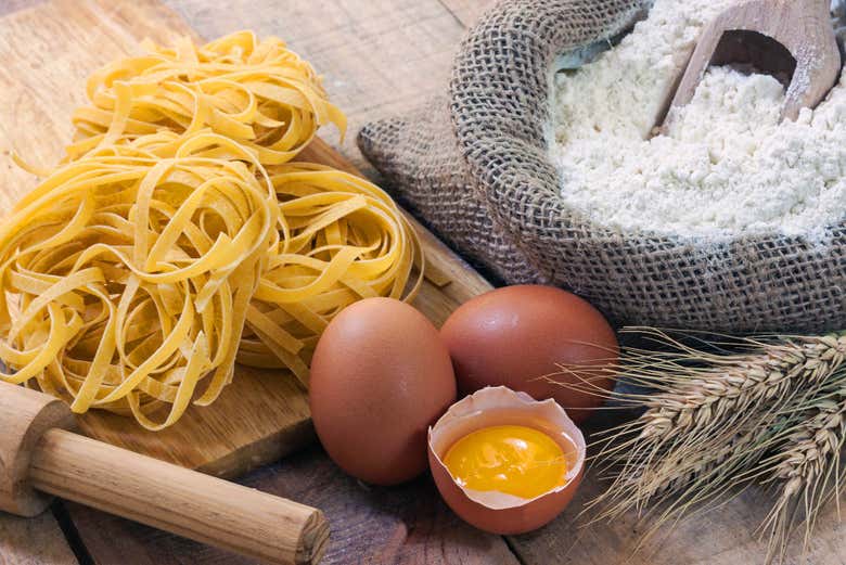 Ingredients to make tagliatelle